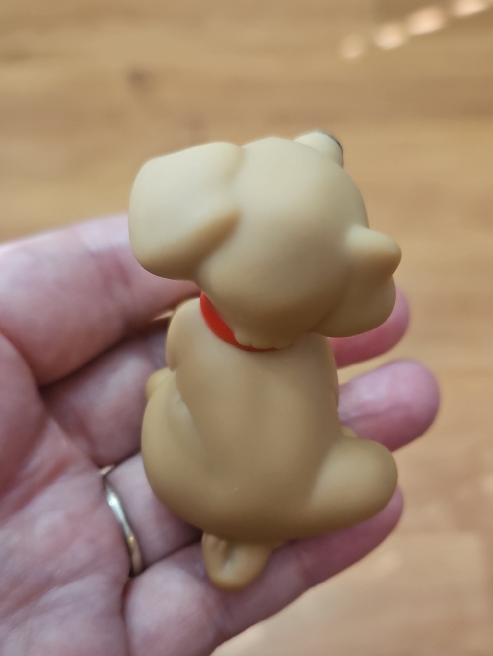 Fisher Price Little People tan puppy dog figure with a red collar - Picture 6 of 9
